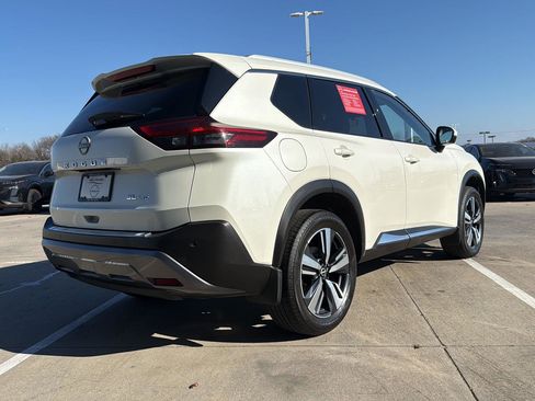 Used 2023 Nissan Rogue SL image 7