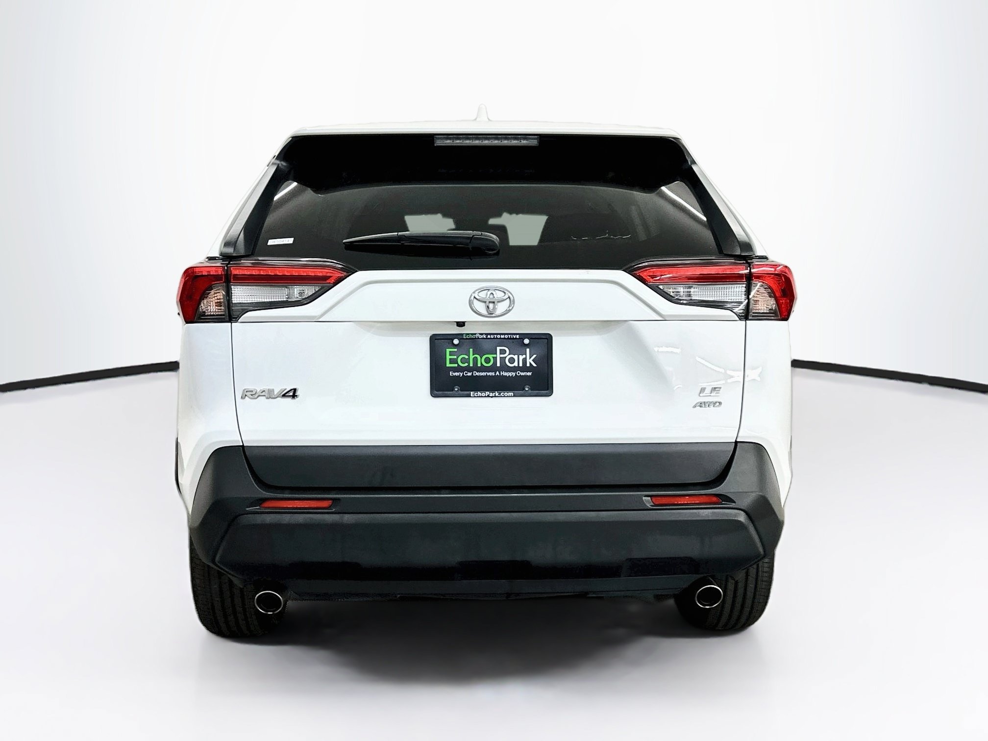 Used 2025 Toyota RAV4 LE AWD/4WD image 7