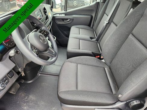 New 2024 Mercedes-Benz Sprinter 4500 image 2