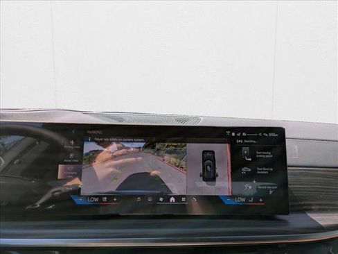 Used 2026 BMW X5 xDrive40i image 14