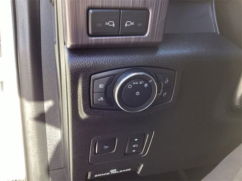 Used 2021 Ford F350 Limited image 27