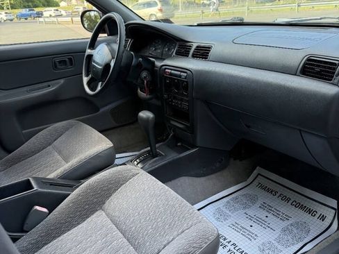 Used 1999 Nissan Sentra XE FWD image 16