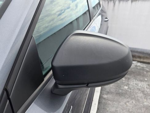 Used 2023 Volkswagen Taos S FWD image 9