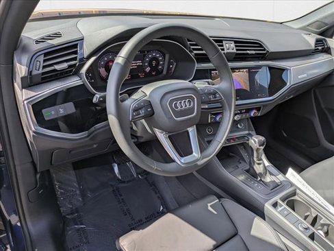 New 2025 Audi Q3 2.0T Premium image 9
