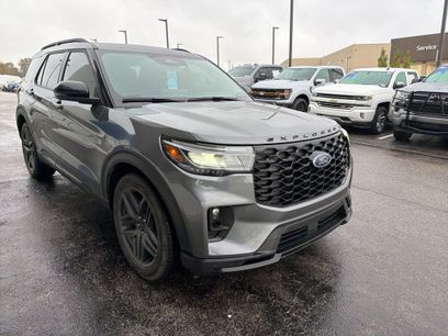 Used 2025 Ford Explorer ST