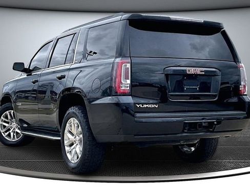 Used 2019 GMC Yukon SLT image 4