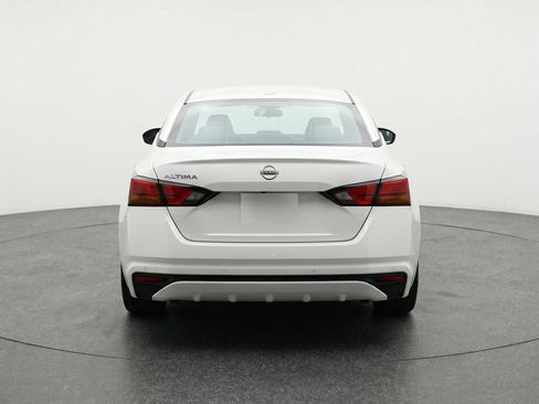 Used 2025 Nissan Altima 2.5 SV image 7