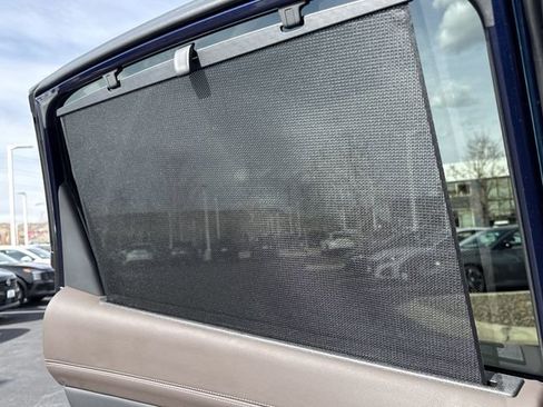 Used 2025 Nissan Murano Platinum image 11