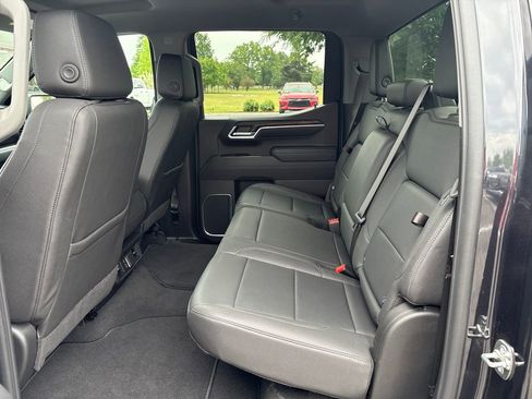 Certified 2026 GMC Sierra 1500 SLT AWD/4WD image 32