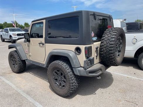 Used 2016 Jeep Wrangler Sport AWD/4WD image 8