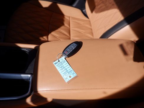 Used 2024 Nissan Sentra SV w/ SV Premium Package image 13