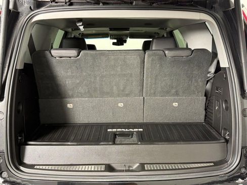 Used 2018 Cadillac Escalade Luxury image 6