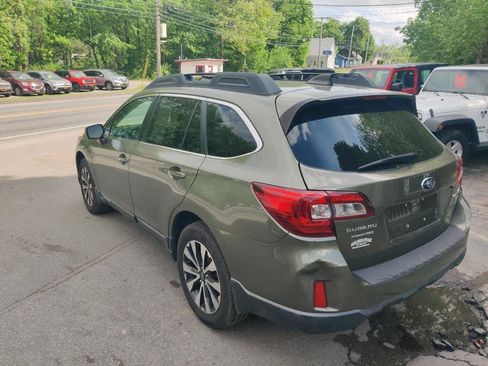 Used 2016 Subaru Outback 3.6R Limited AWD/4WD image 4