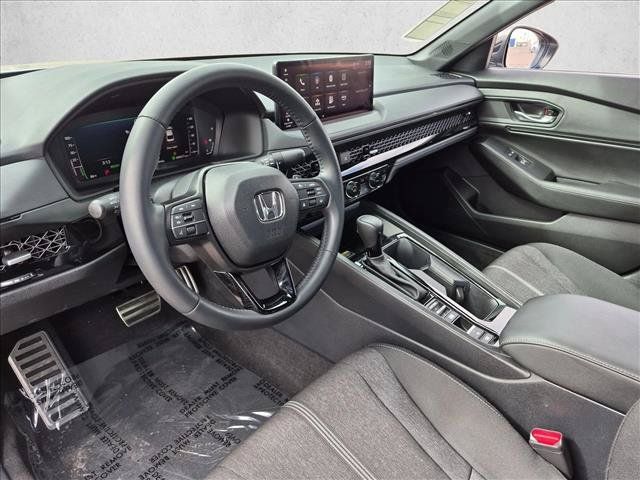 Used 2025 Honda Accord Sport image 11