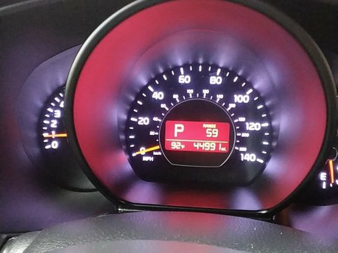 Used 2016 Kia Soul FWD image 12