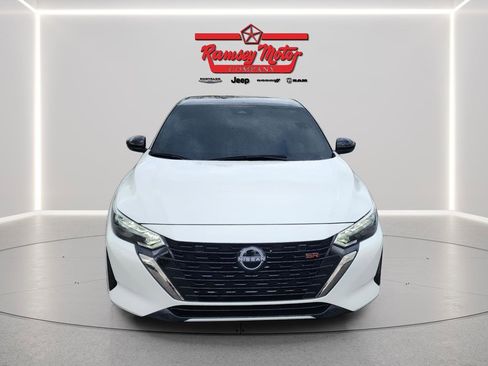 Used 2024 Nissan Sentra SR FWD image 8