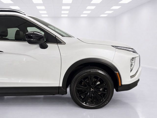 Used 2025 Mitsubishi Eclipse Cross AWD image 7