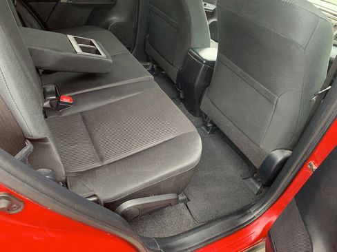 Used 2014 Toyota RAV4 LE AWD/4WD image 12