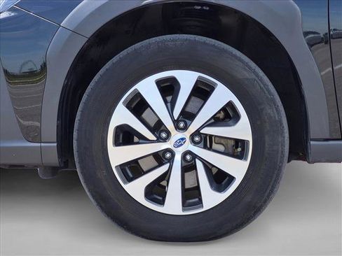Used 2024 Subaru Outback Premium AWD/4WD image 24