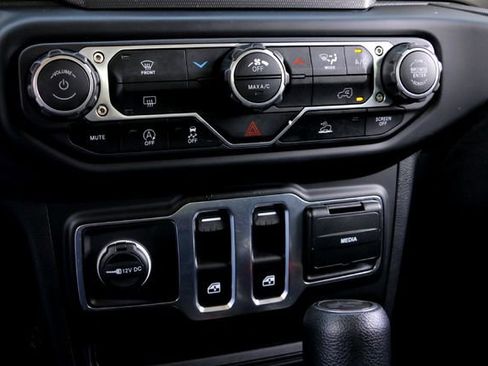 Used 2023 Jeep Wrangler Sport S image 18