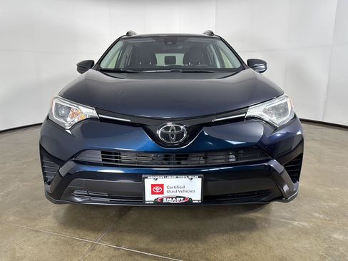 Used 2017 Toyota RAV4 LE w/ Carpet Mat Package AWD/4WD image 6