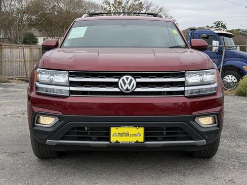 Used 2018 Volkswagen Atlas SEL Premium image 3