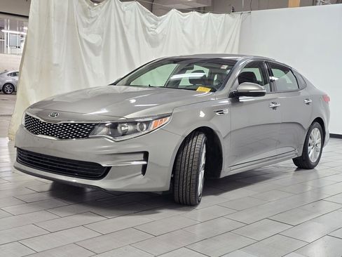 Used 2018 Kia Optima EX image 11