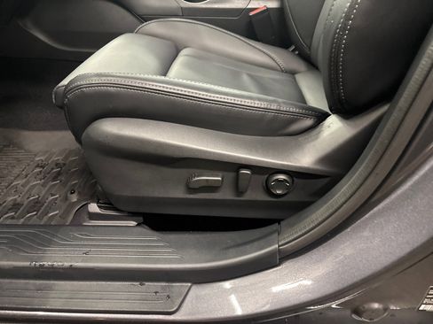 Certified 2025 Subaru Outback Limited image 13