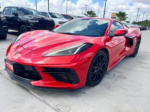 Used 2024 Chevrolet Corvette Stingray Preferred Cpe w/ Z51 Performance Package RWD image 3