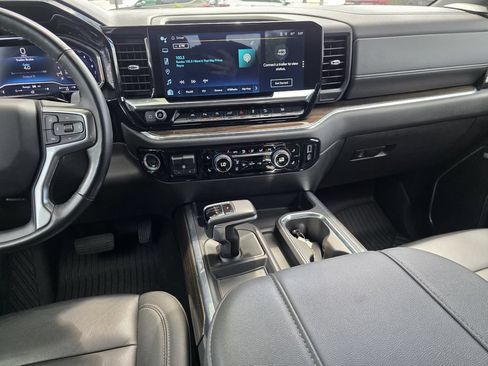Used 2024 Chevrolet Silverado 1500 RST AWD/4WD image 12