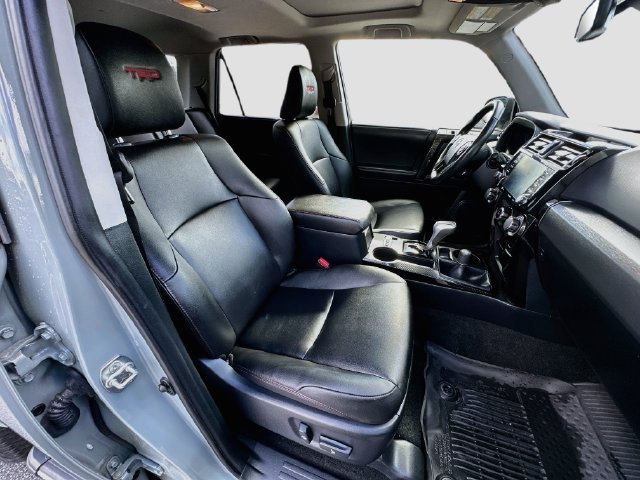 Used 2023 Toyota 4Runner TRD Off-Road Premium w/ Off Road Premium Plus Package AWD/4WD image 31