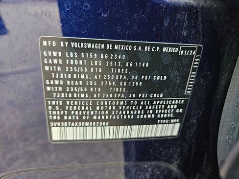 Used 2024 Volkswagen Tiguan SE image 21