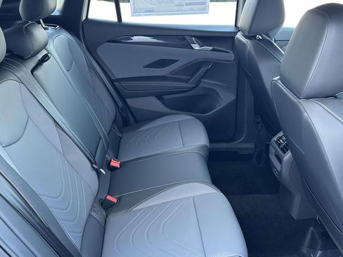 New 2026 Volkswagen Tiguan SE R-Line image 15