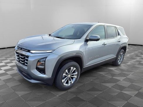 New 2026 Chevrolet Equinox LT w/ Convenience Package II image 3
