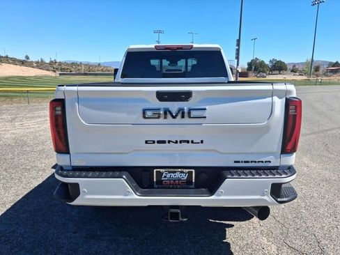 Certified 2025 GMC Sierra 2500 Denali Ultimate w/ Max Trailering Package image 5