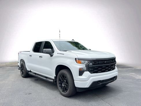 Used 2026 Chevrolet Silverado 1500 Custom w/ Turbomax Blackout Package AWD/4WD image 2