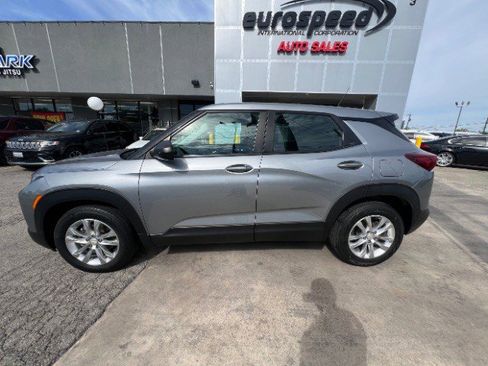 Used 2023 Chevrolet TrailBlazer LS image 9