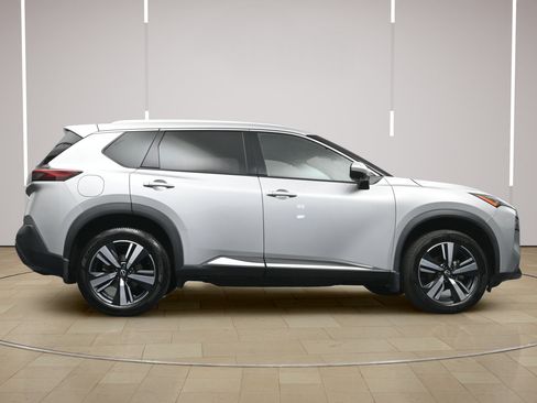 Used 2022 Nissan Rogue SL FWD image 25