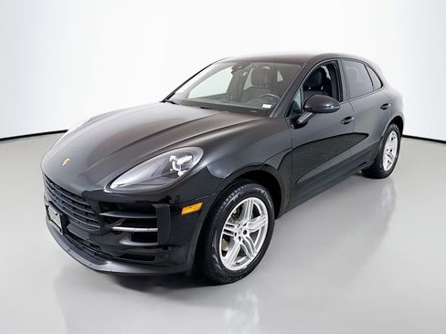 Used 2020 Porsche Macan image 3
