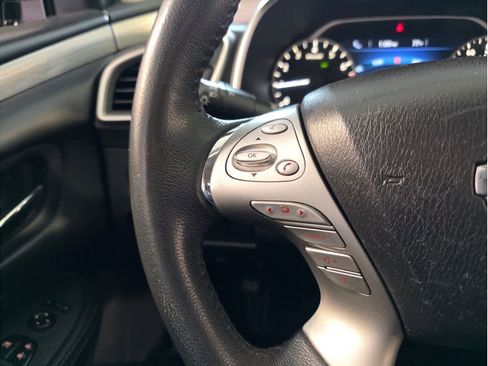 Used 2018 Nissan Murano SV image 26