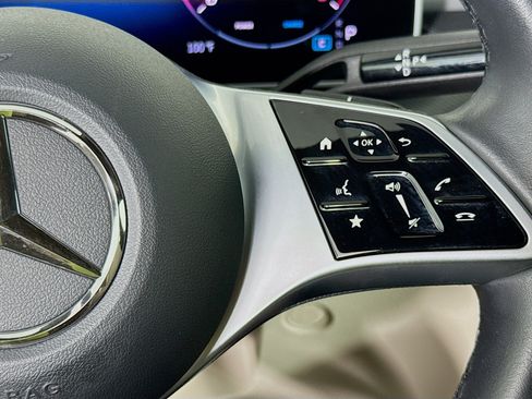 Used 2025 Mercedes-Benz C 300 Sedan image 13