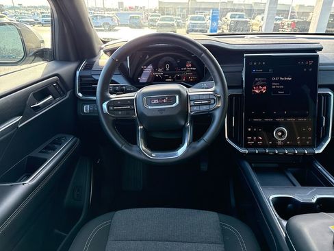 Used 2025 GMC Acadia Elevation image 16