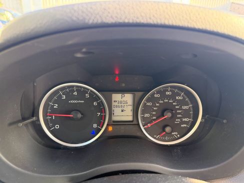 Used 2014 Subaru Crosstrek 2.0i Premium w/ Moonroof Package AWD/4WD image 10