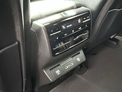 Certified 2022 Acura MDX SH-AWD w/ Advance Package image 25