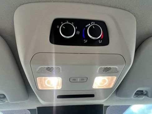 Used 2025 Ford Transit 350 XLT RWD image 18