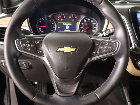Used 2024 Chevrolet Equinox Premier AWD/4WD image 3
