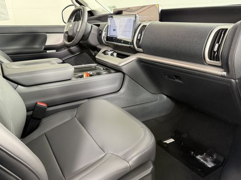 New 2026 Ford Expedition Max Active RWD image 9