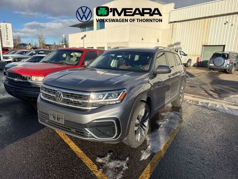 Used 2021 Volkswagen Atlas SEL R-Line image 2