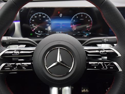 New 2026 Mercedes-Benz CLA 250 image 18