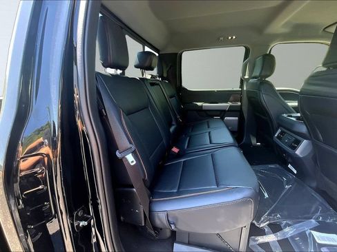 New 2026 Ford F250 Lariat w/ Black Appearance Package AWD/4WD image 10